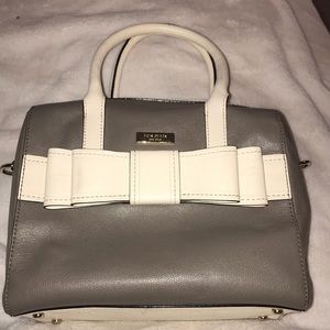 🔆Kate Spade Alice Court Kaiya Purse🔆